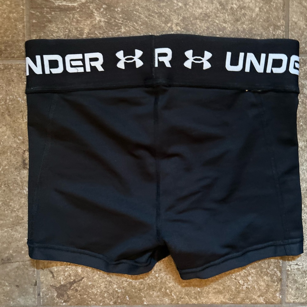 Under Armor Boy Shors